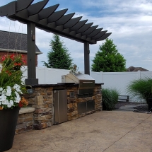 Built in grill with pergola concrete counter tops